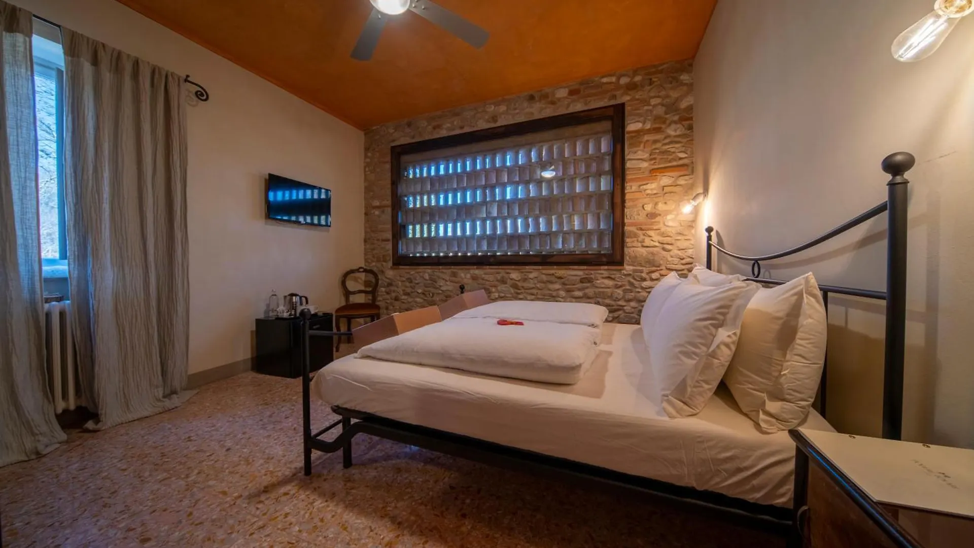 Agriturismo Podere Tovari Anghiari 0*,  Italien